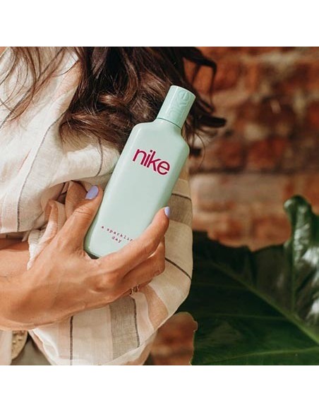 NIKE - A Sparkling Day, Colonia mujer, 75 ml, Perfume Formato Spray, Eau de Toilette Natural y femenina, Aroma Floral Oriental, Fragancia Dulce, Alegre y de larga duración ✅ Entrega 24/72h