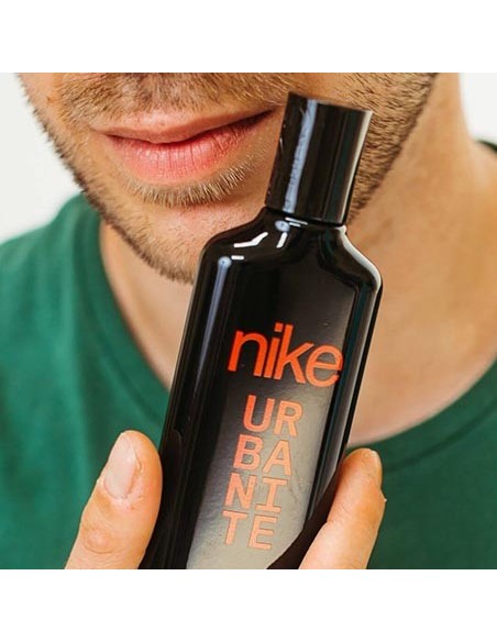 NIKE - Woody Lane, Colonia hombre, 75 ml, Estiche de regalos de 3 piezas, Perfume Formato Spray, Eau de Toilette Natural y masculina, Aroma Amaderado Oriental, Fragancia Fresca y de larga duración ✅ Entrega 24/72h
