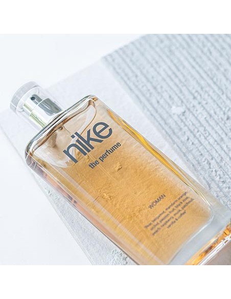 NIKE - The Perfume Woman, 75 ml, 150 ml, Perfume Formato Spray, Eau de Toilette Natural y femenina, Aroma Oriental Vainilla, Fragancia Fresca, Viva y de larga duración ✅ Entrega 24/72h