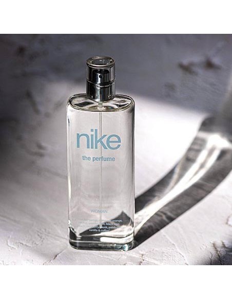 NIKE - The Perfume Woman, 75 ml, 150 ml, Perfume Formato Spray, Eau de Toilette Natural y femenina, Aroma Oriental Vainilla, Fragancia Fresca, Viva y de larga duración ✅ Entrega 24/72h