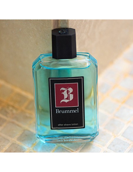 BRUMMEL - Clásica, After Shave hombre, 125 ml, 250 ml, Bálsamo Brummel para el Cuidado de la Piel, Perfumado, Masculino, Elegante y Sofisticado, Aroma Cítrico Especiado, Fragancia Fresca de larga duración ✅ Entrega 24/72h